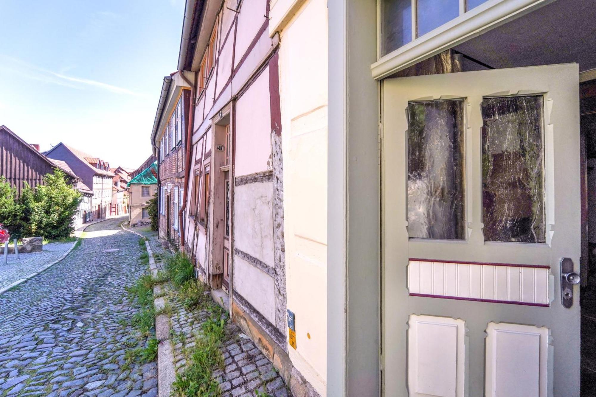 Villa "Kleinstes Haus Von Blankenburg" Urlaub In Einem Einzigartigen Baudenkmal Blankenburg  Exterior foto